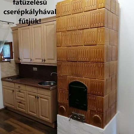 Fuchs Apartman * Kehidakustany